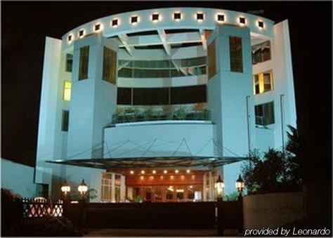 Hotel One Sialkot Eksteriør billede