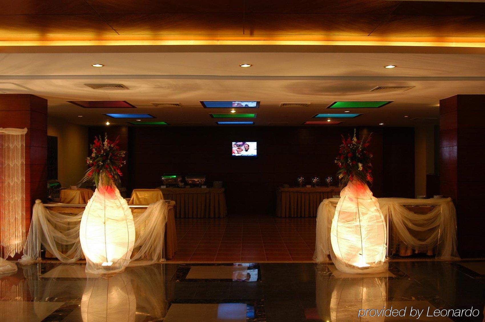 Hotel One Sialkot Interiør billede